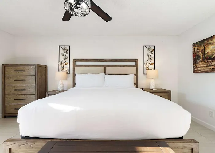 Holiday home New Alta Retreat Pool Games & Sleeps 10
