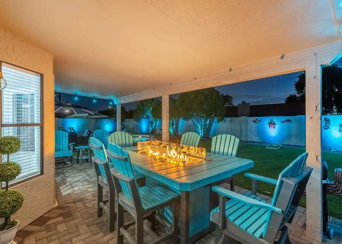 New Alta Retreat Pool Games & Sleeps 10 Holiday home